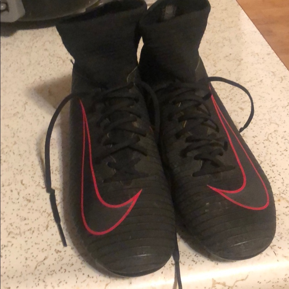 boy's soccer shoes